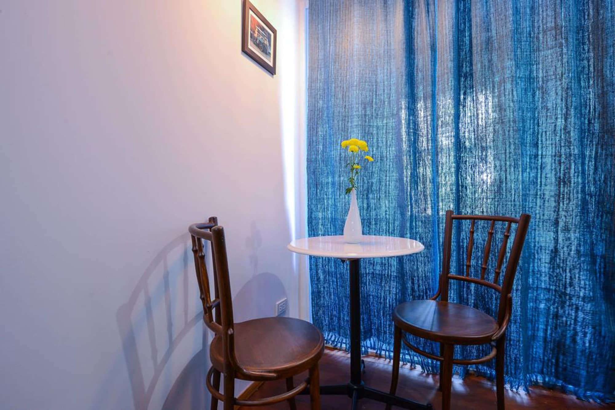 Neighbor Phuthon Bed & Breakfast Bangkok Bagian luar foto